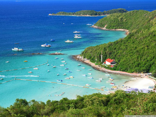 Boats along the coastline of the Gulf of Thailand