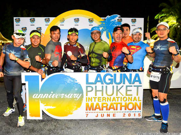 Group of participants at the Laguna Phuket International Marathon